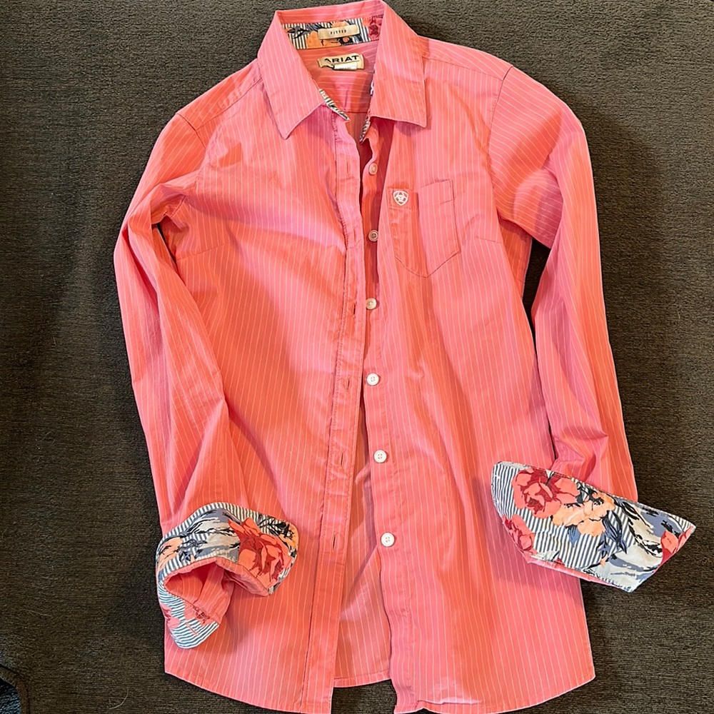 Womens ariat long sleeve